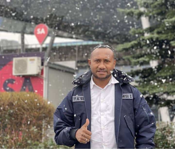 Persipura Yan Mandenas