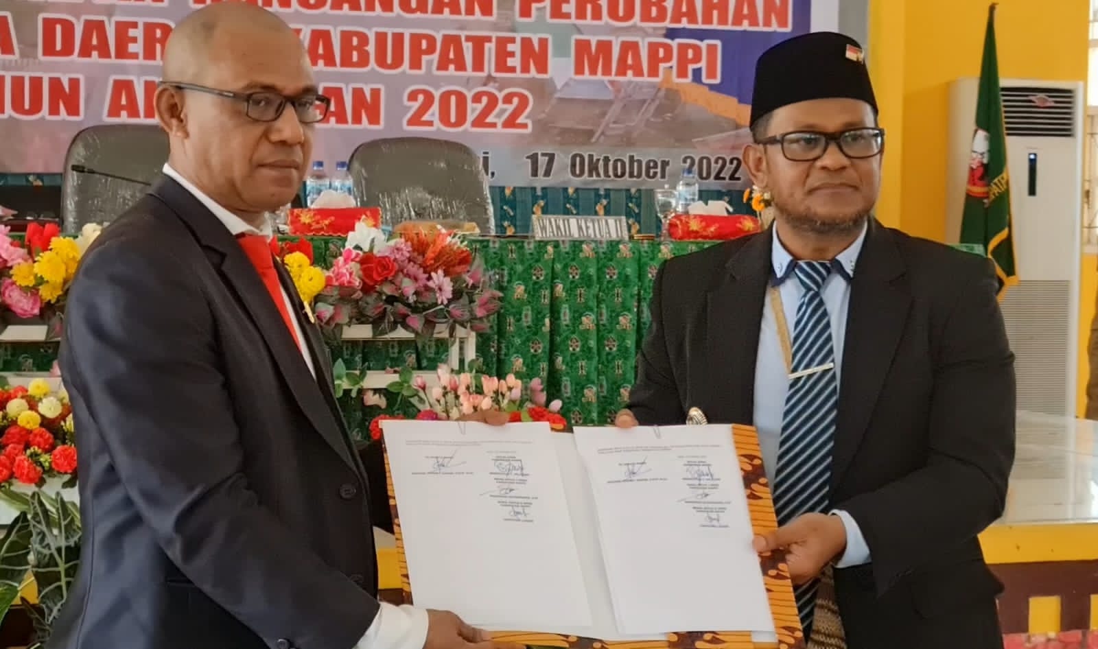 Rapat Paripurna Pengesahan Raperda APBD Perubahan Mappi 2022