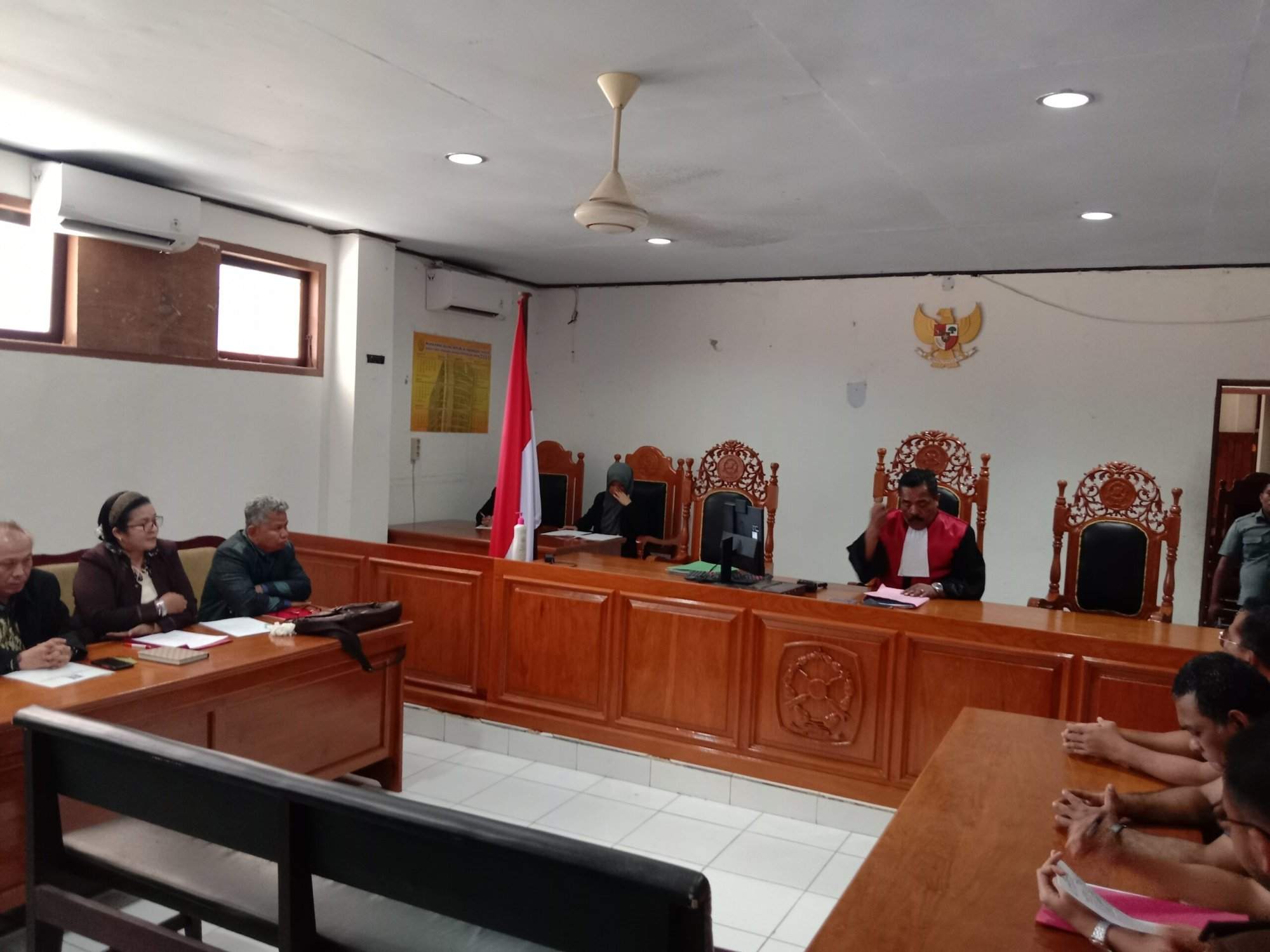 Sidang Pra Peradilan Penetapan Plt Bupati Mimika Sebagai Tersangka Korupsi