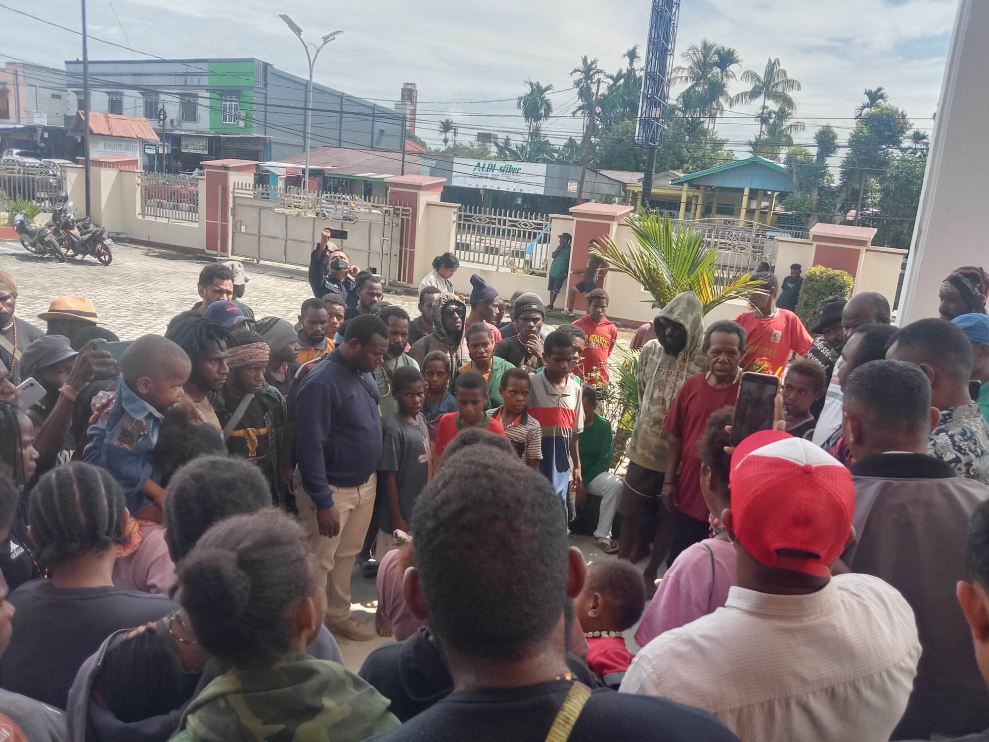Sidang Kasus Pembunuhan dan Mutilasi Mimika