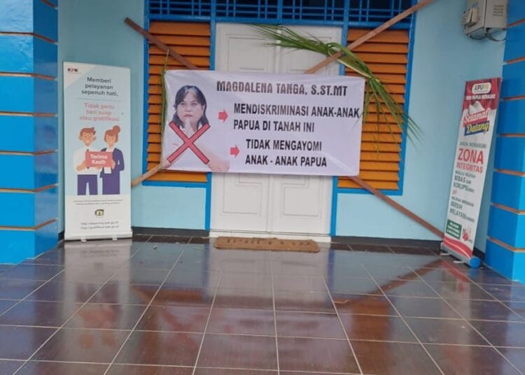 Pemalangan Kantor BWS