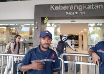 Porter bandara
