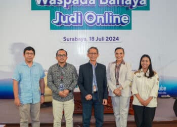 Kominfo mengimbau masyarakat agar mewaspadai judi online. Imbauan tersebut disampaikan dalam Forum Literasi Politik Hukum dan Keamanan Digital bertema "Waspada Bahaya Judi Online" di Surabaya, Jawa Timur, Kamis (18/7/2024). - Dok. Kominfo