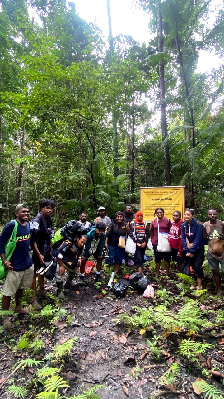 Lawan perusak hutan