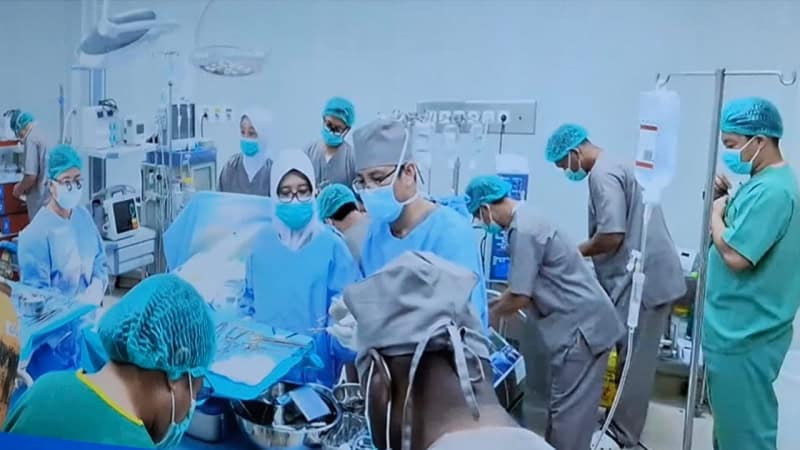 Operasi bedah jantung terbuka (CABG) perdana di Tanah Papua dilaksanakan oleh tim RSUD J.P Wanane, Kabupaten Sorong, Minggu (13/10/2024). - Jubi/IST