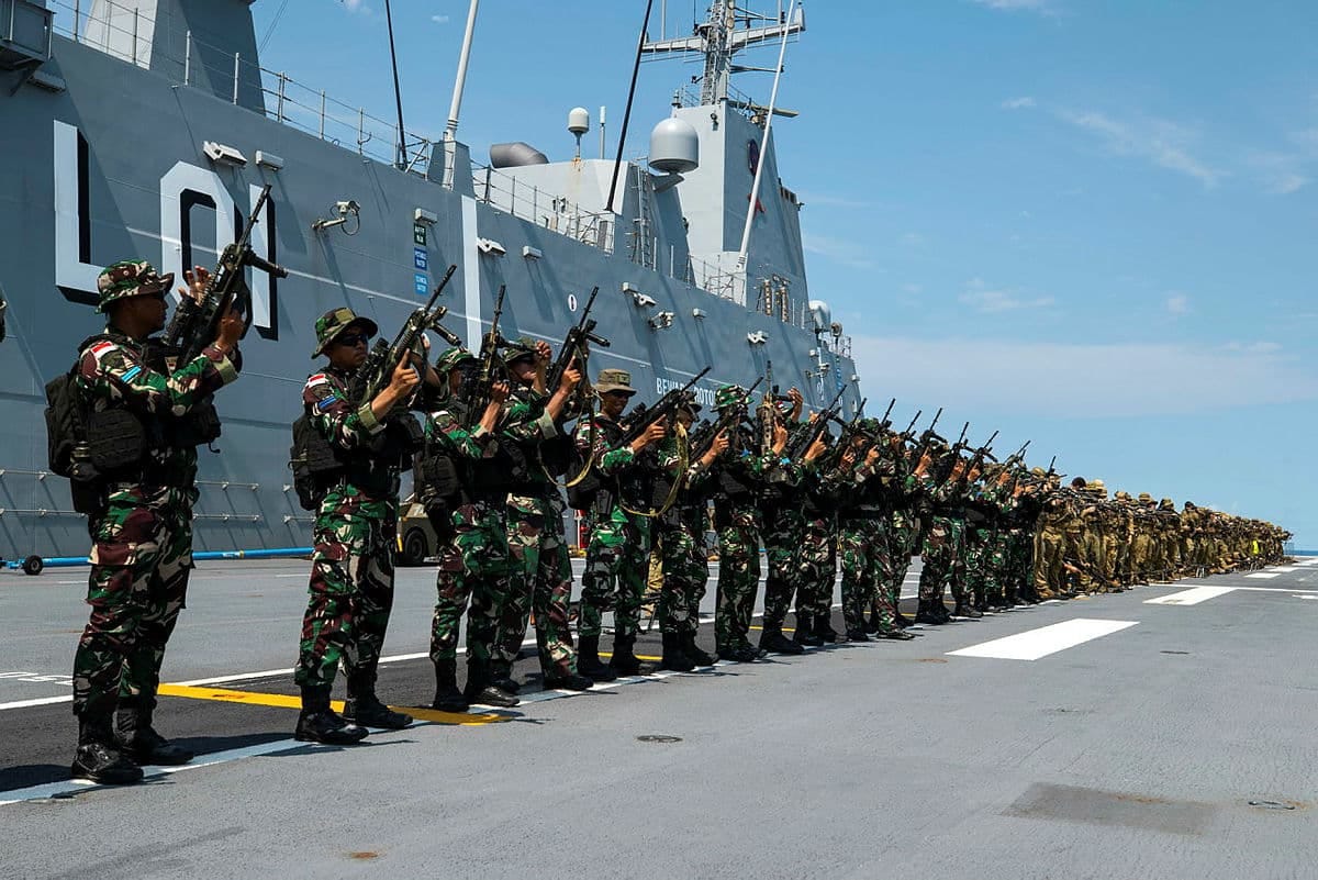 Latihan Militer