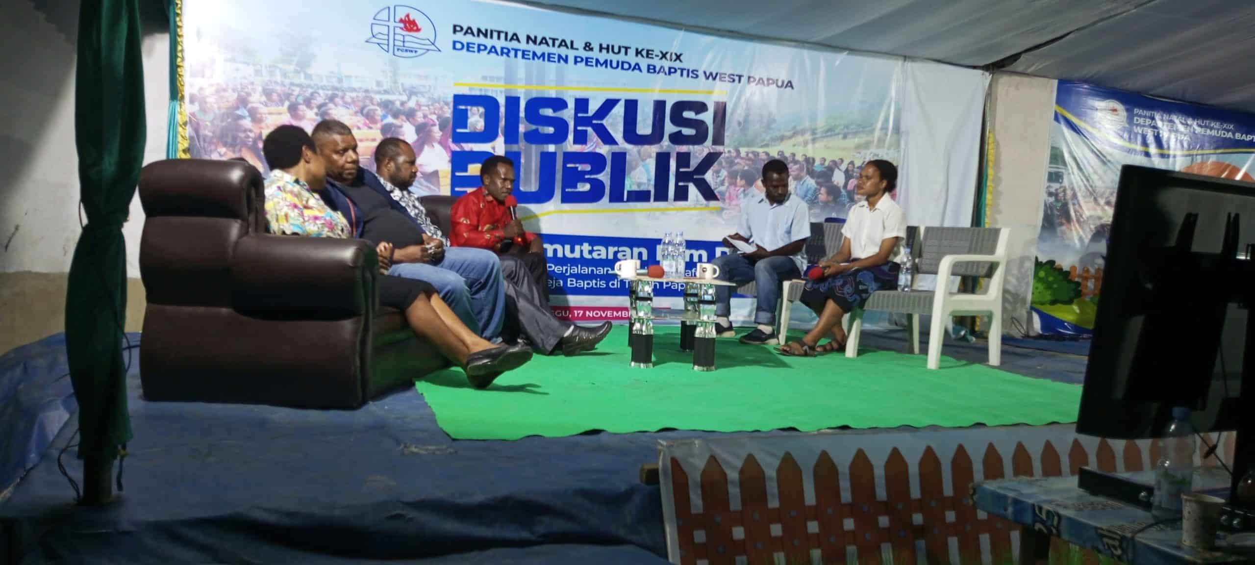 Diskusi publik membahas hambatan pendidikan di Suku Lani, bertempat di Gereja Baptis Yame, Jalan Apner P. Modouw, Distrik Heram, Kota Jayapura, Papua, Minggu (17/11/2024). – Jubi/Pes Yanengga