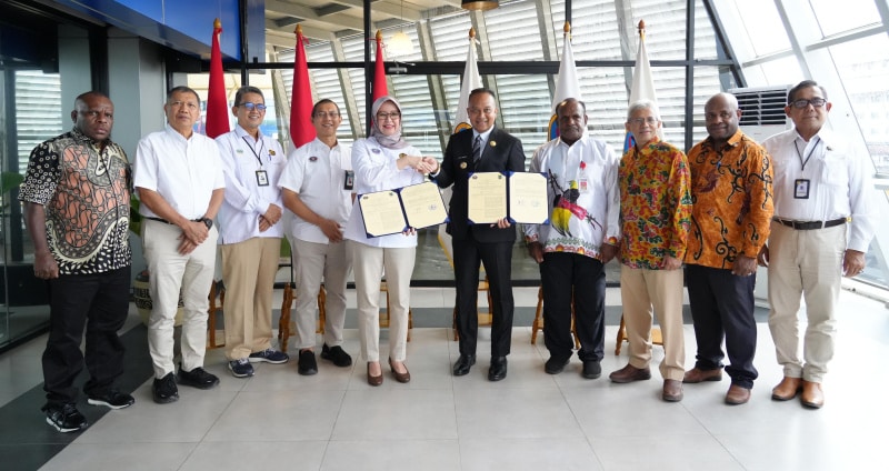 Penandatangan PKS ini dilakukan oleh Kepala BPH Migas Erika Retnowati dan Penjabat Gubernur Papua Pegunungan, Dr. Velix Vernando Wanggai. - IST