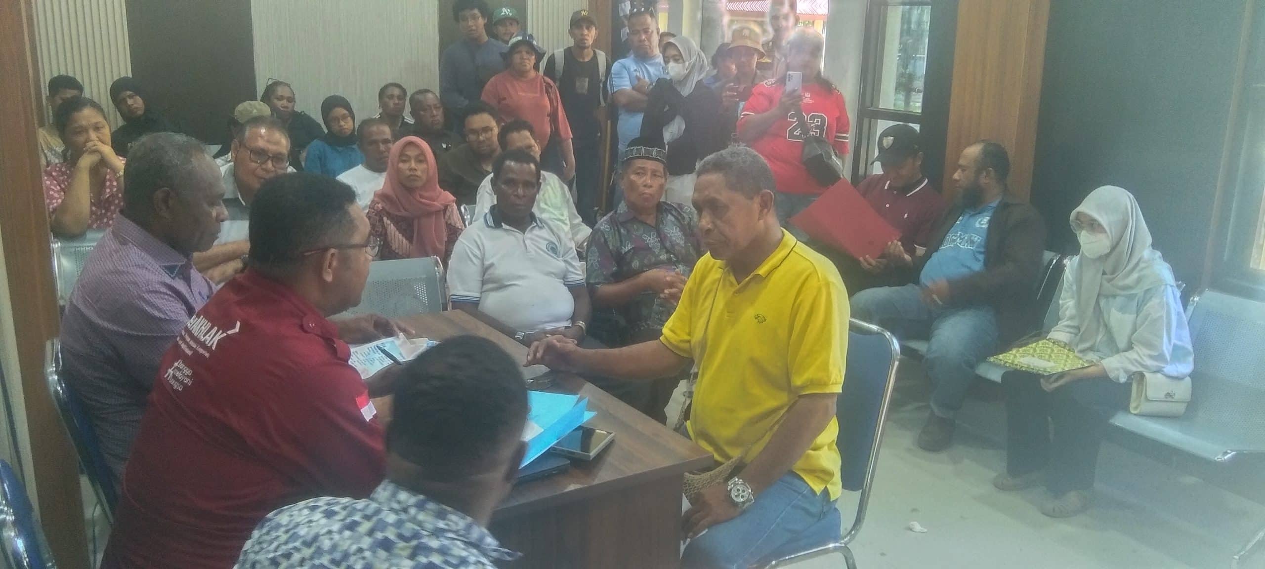 Pertemuan ulang di Kantor DPR Papua Barat Daya untuk membahas pengakomodasian 10 individu dalam kuota OAP, Kamis (10/1/2025) - Jubi/Gamaliel.