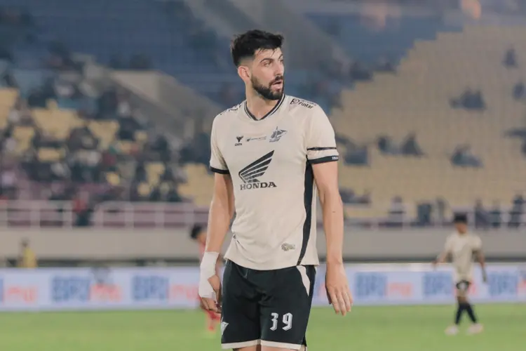Persipura umumkan penyerang asingnya untuk kompetisi Liga 2 musim 2025/2026
