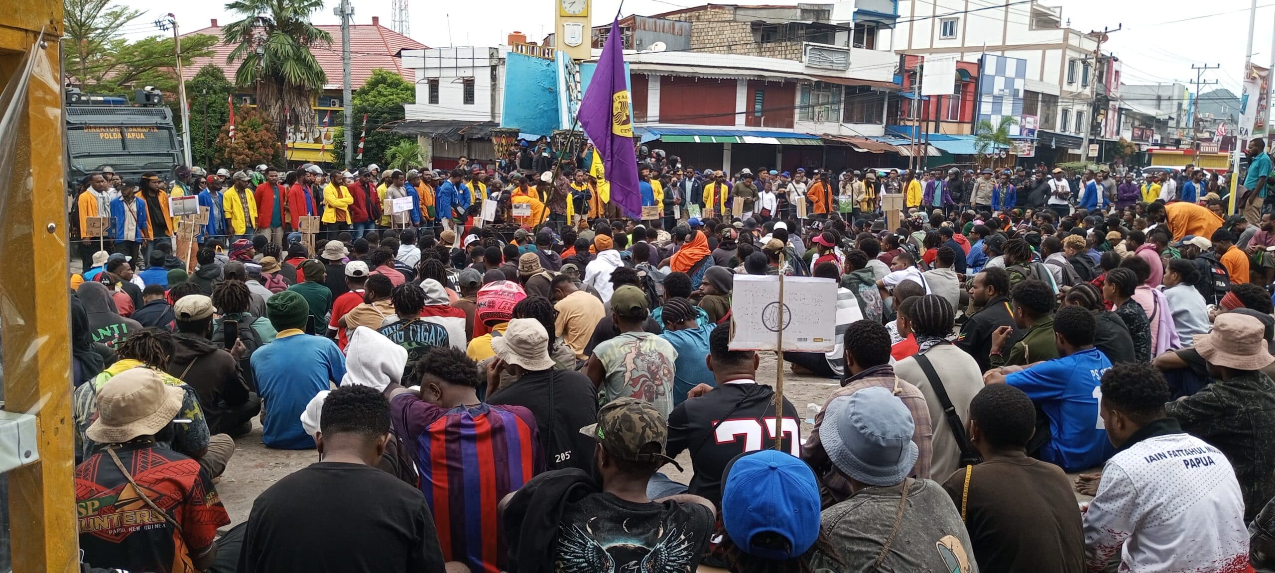 Ribuan mahasiswa Papua berdemontrasi desak polisi usut insiden di Sorong