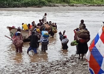 Warga Distrik Gearek yang dilaporkan mengungsi dari kampung mereka - Jubi/CR 18