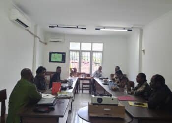 Suasana audiensi Redaksi Jubi dengan Ombudsman RI perwakilan Papua di Kantor Redaksi Jubi, Jalan SPG Teruna Waena, Kelurahan Yabansai, Distrik Heram, Kota Jayapura, Papua, Rabu (25/2/2026) - Jubi/Aida Ulim