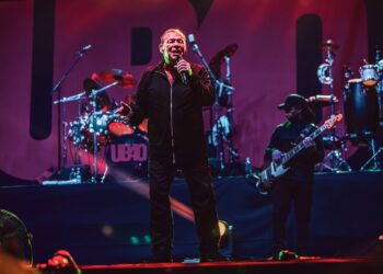 Ali Campbell personl UB 40  tampil di Nadi pada Jumat (30/1/2026)malam.- Jubi/fijitimes/ Punjas Fiji