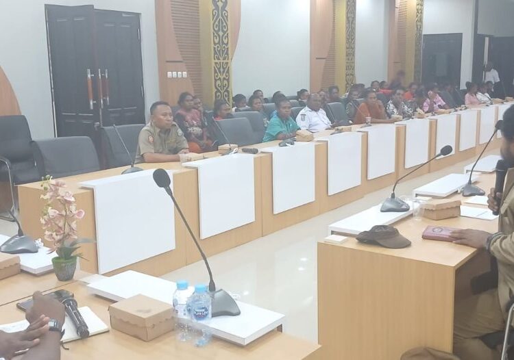Papuan Women Traders Meet Sorong Regency Government – Jubi/P2MPKS